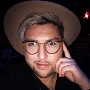 Meet your Posher, Christopher